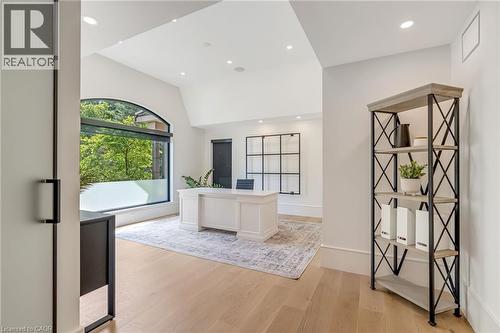 18 Fox Run Drive, Puslinch, ON - Indoor Photo Showing Other Room