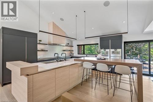 18 Fox Run Drive, Puslinch, ON - Indoor Photo Showing Kitchen With Double Sink With Upgraded Kitchen