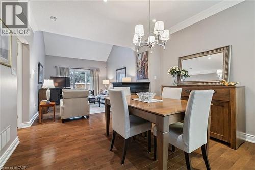 1019 North Shore Boulevard E Unit# 3, Burlington, ON - Indoor Photo Showing Dining Room