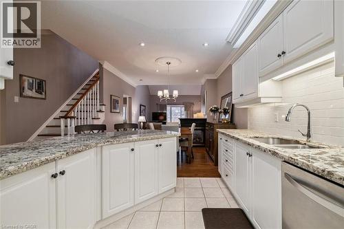 1019 North Shore Boulevard E Unit# 3, Burlington, ON - Indoor Photo Showing Kitchen With Double Sink With Upgraded Kitchen