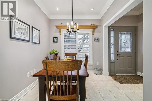 1019 North Shore Boulevard E Unit# 3, Burlington, ON - Indoor Photo Showing Dining Room