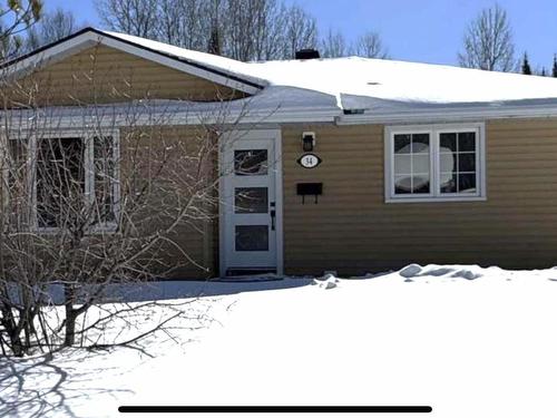34 Redwing Ave  Manitouwadge, ON P0T 2C0