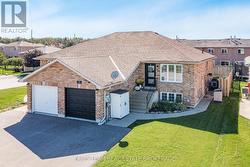 70 CASSANDRA DRIVE Barrie, ON L4M 6Y8