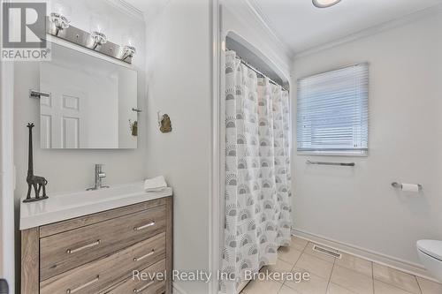 89 Trout Lane, Tiny, ON - Indoor Photo Showing Bathroom