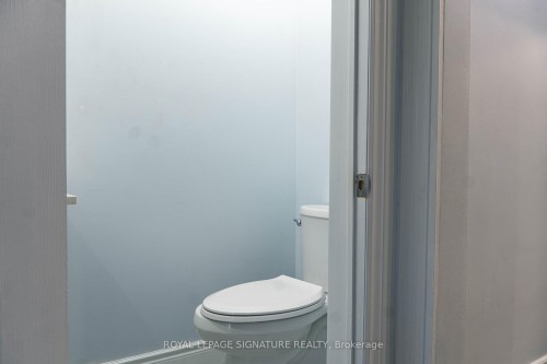 83 Hammond Road, Mississauga, ON - Indoor Photo Showing Bathroom