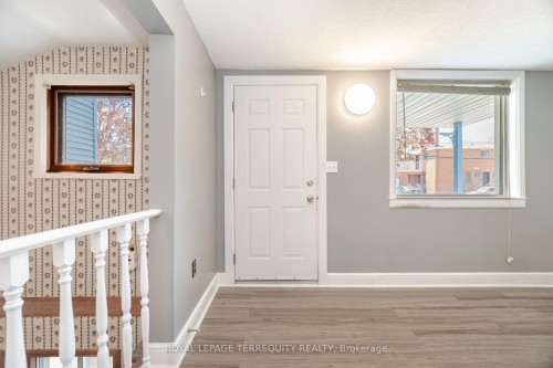 16 Royal Avenue, Hamilton, ON - Indoor Photo Showing Other Room