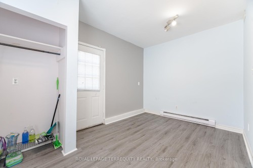 16 Royal Avenue, Hamilton, ON - Indoor Photo Showing Other Room