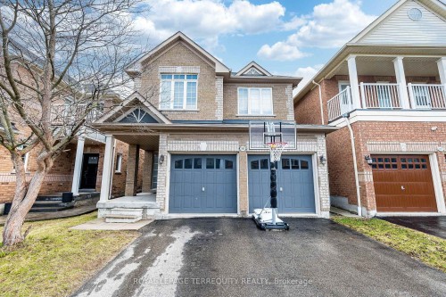 3926 Candlelight Drive, Mississauga, ON - Outdoor With Facade