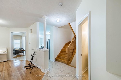 3926 Candlelight Drive, Mississauga, ON - Indoor Photo Showing Other Room