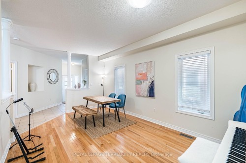 3926 Candlelight Drive, Mississauga, ON - Indoor