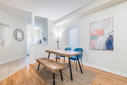 3926 Candlelight Drive, Mississauga, ON - Indoor