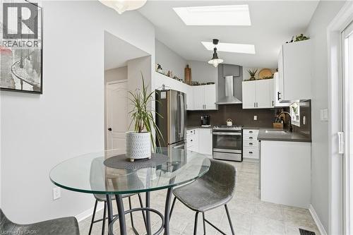 14 Kenyon Crescent, Grimsby, ON - Indoor Photo Showing Kitchen