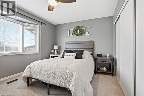 14 Kenyon Crescent, Grimsby, ON - Indoor Photo Showing Bedroom