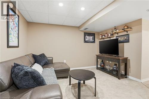 14 Kenyon Crescent, Grimsby, ON - Indoor