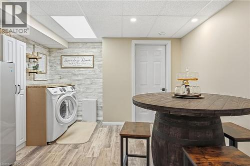 14 Kenyon Crescent, Grimsby, ON - Indoor Photo Showing Laundry Room