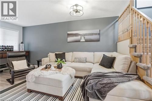 14 Kenyon Crescent, Grimsby, ON - Indoor