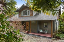 2060 Bel Oak Dr Nanoose Bay, BC V9P 9E9