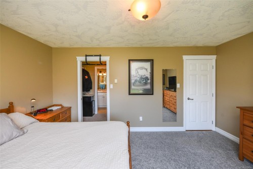 831 Aspen Rd, Comox, BC 