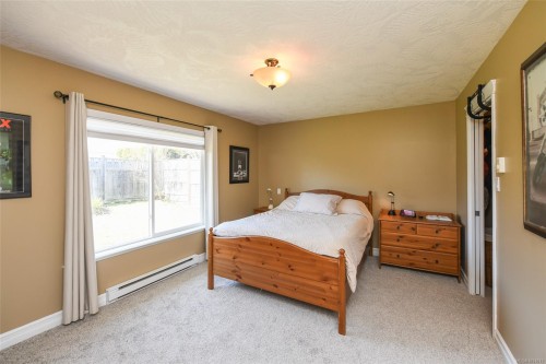 831 Aspen Rd, Comox, BC 