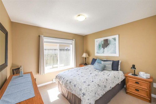 831 Aspen Rd, Comox, BC 