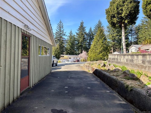 445 Chamiss Cres, Gold River, BC 