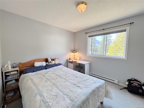 445 Chamiss Cres, Gold River, BC 