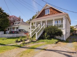 506 Gore St Esquimalt, BC V9A 5E4