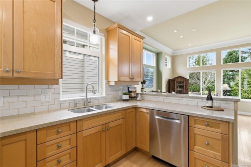 1403 Cape Cod Dr, Parksville, BC 