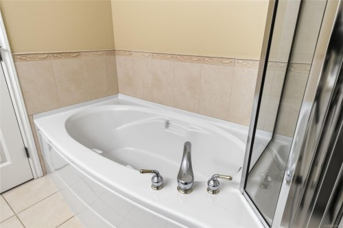 1403 Cape Cod Dr, Parksville, BC 