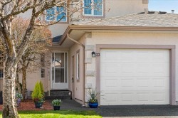 33-2055 GALERNO Rd Campbell River, BC V9W 6Z1