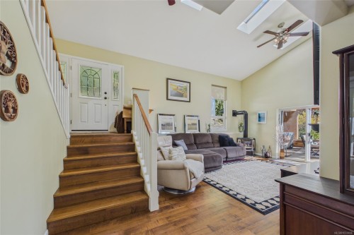 1361 Bodington Rd, Whaletown, BC 