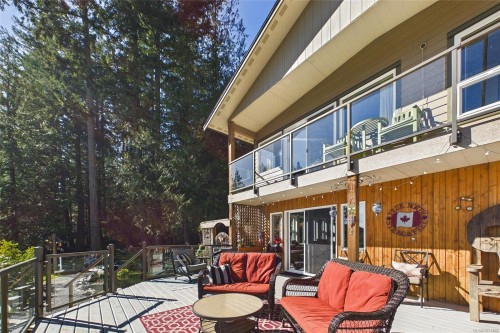 1361 Bodington Rd, Whaletown, BC 