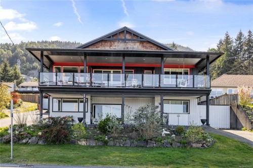 426 Davis Rd, Ladysmith, BC 