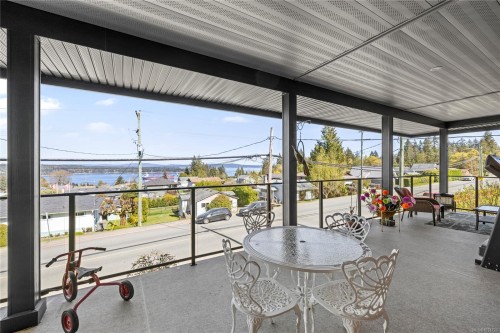 426 Davis Rd, Ladysmith, BC 