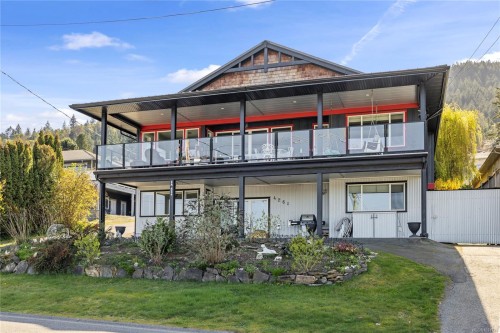 426 Davis Rd, Ladysmith, BC 