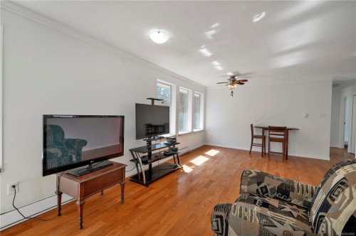 404 Donner Dr, Gold River, BC 