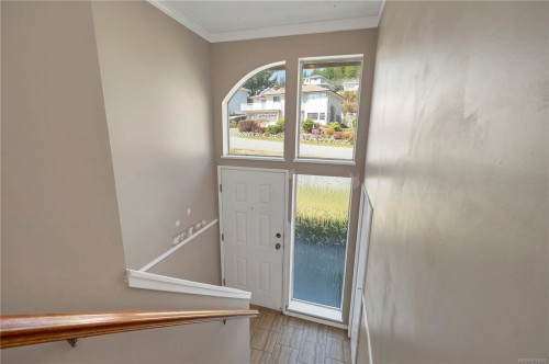404 Donner Dr, Gold River, BC 