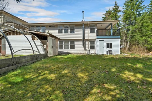 404 Donner Dr, Gold River, BC 