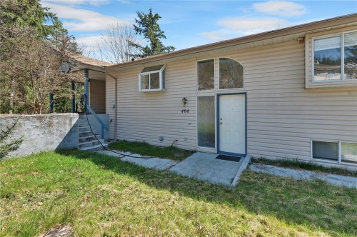 404 Donner Dr, Gold River, BC 