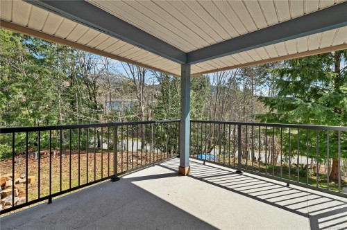 404 Donner Dr, Gold River, BC 