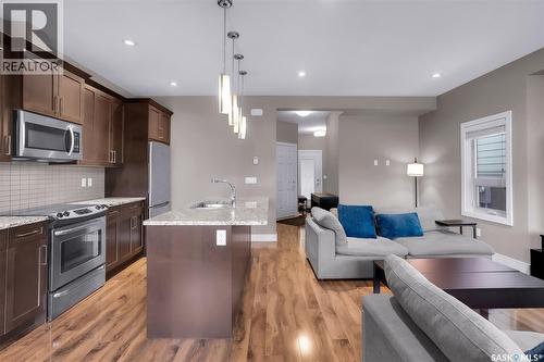 48 1550 Paton Crescent, Saskatoon, SK - Indoor Photo Showing Kitchen With Upgraded Kitchen