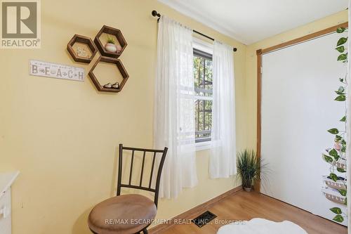 222 Concession 11 E, Hamilton, ON - Indoor