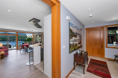 6371 Genoa Bay Rd, Duncan, BC 