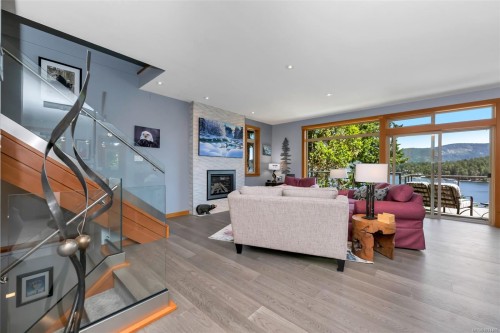 6371 Genoa Bay Rd, Duncan, BC 