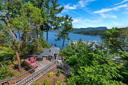 6371 Genoa Bay Rd, Duncan, BC 