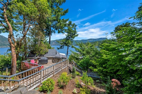 6371 Genoa Bay Rd, Duncan, BC 