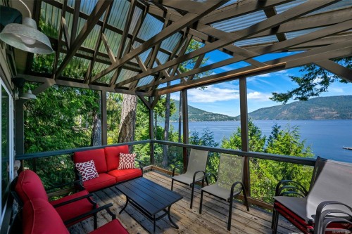 6371 Genoa Bay Rd, Duncan, BC 