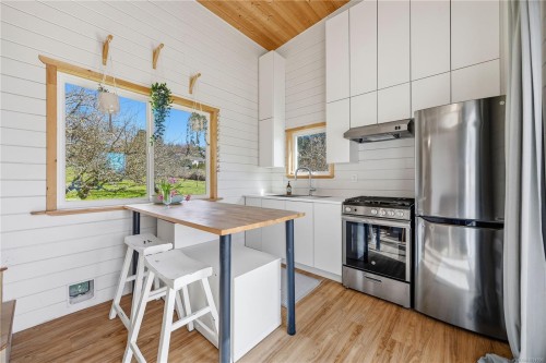 1259 Docliddle Rd, Comox, BC 