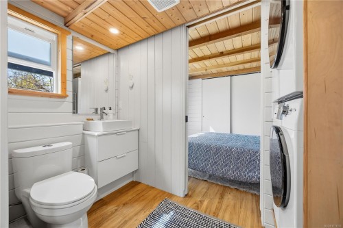 1259 Docliddle Rd, Comox, BC 