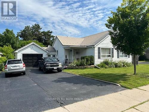 121 CUMBERLAND STREET  Barrie, ON L4N 2P8